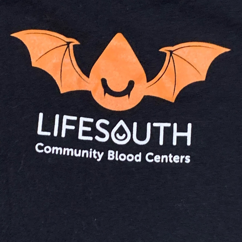M Vintage unique quirky Dracula Vampire Halloween Blood Donor tee - Picture 6 of 8